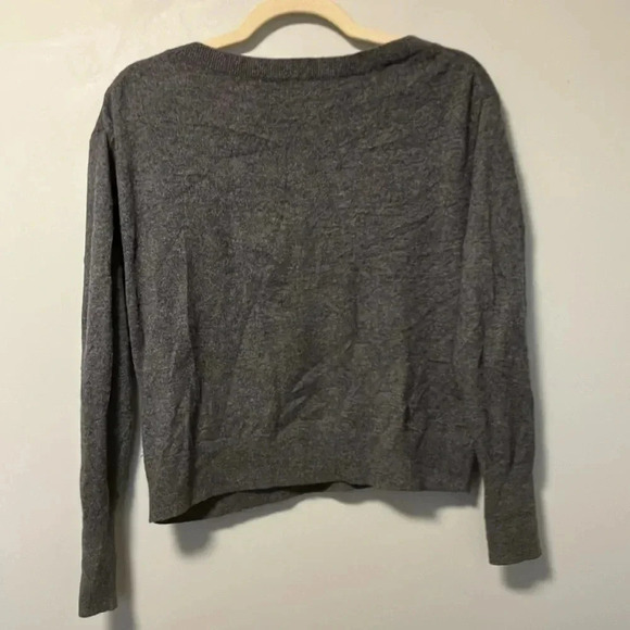 Everlane cashmere blend  grey v neck sweater - Picture 4 of 4